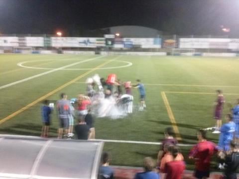 El FC Vilafranca es solidaritza amb la malaltia de l'ELA.