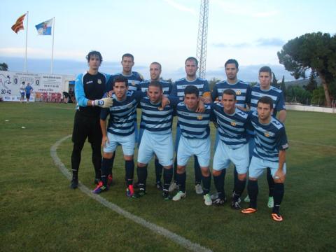 El FC Vilafranca a estrenat avui les equipacions que lluiran durant la temporada.