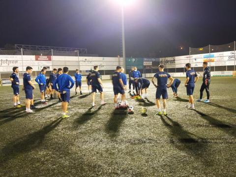 El FC Vilafranca busca la primera victòria fora de casa 