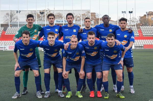 Cop de puny sobre la taula 