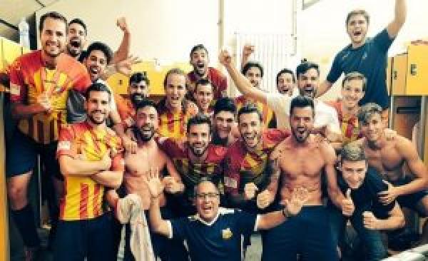 Gran victòria avui al Municipal FC Vilafranca (1-0) CE L'Hospitalet, l'equip ha demostrat altra vegada la seva determinació i amb un generós esforç i desplegament físic ha superat totes les adversitats (inferioritat numèrica més de 60min) i ha sumat 3 pun
