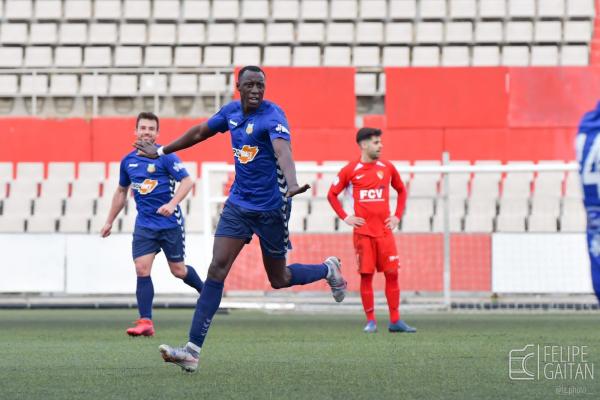 Sanku Jabbie a tres gols de ser el màxim golejador estranger del Vilafranca