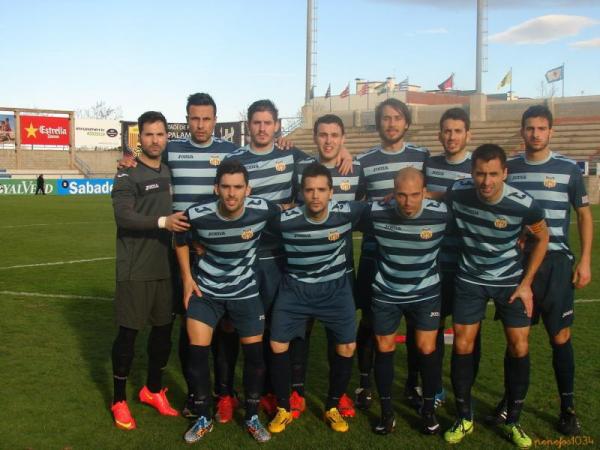 J 21 - Indignació en l'expedició vilafranquina per l'actuació de la tripleta arbitral......... que ha evitat que el Vila treies algun punt.